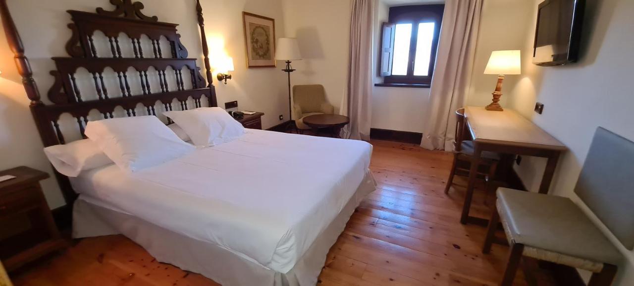 Parador De Gredos Navarredonda de Gredos Zewnętrze zdjęcie