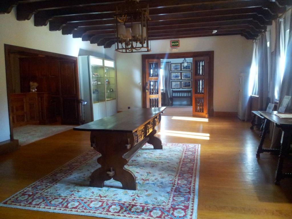 Parador De Gredos Navarredonda de Gredos Zewnętrze zdjęcie