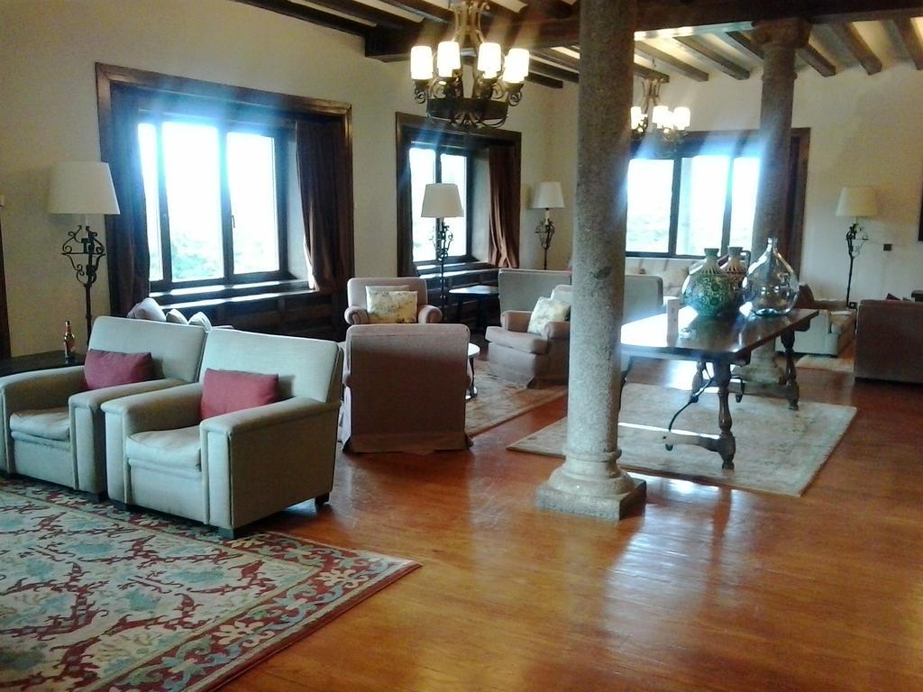Parador De Gredos Navarredonda de Gredos Zewnętrze zdjęcie