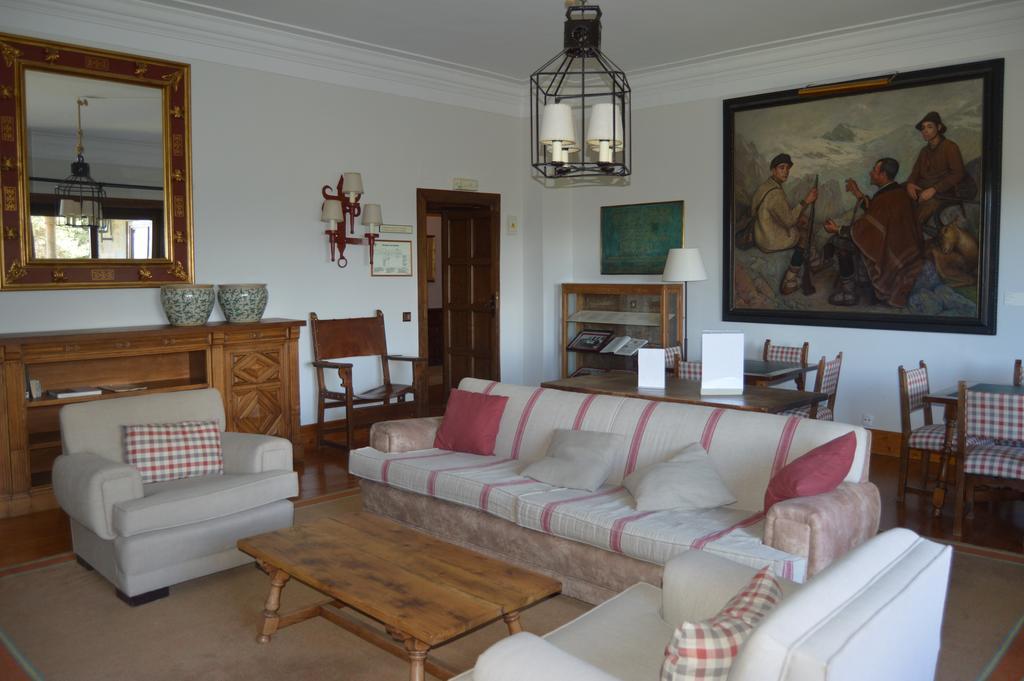 Parador De Gredos Navarredonda de Gredos Zewnętrze zdjęcie